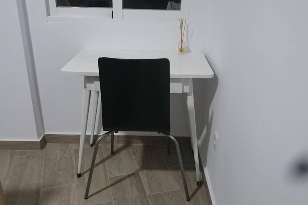 Espacioso Y Centrico Piso Con Zona Chill-Out Alicante Buitenkant foto