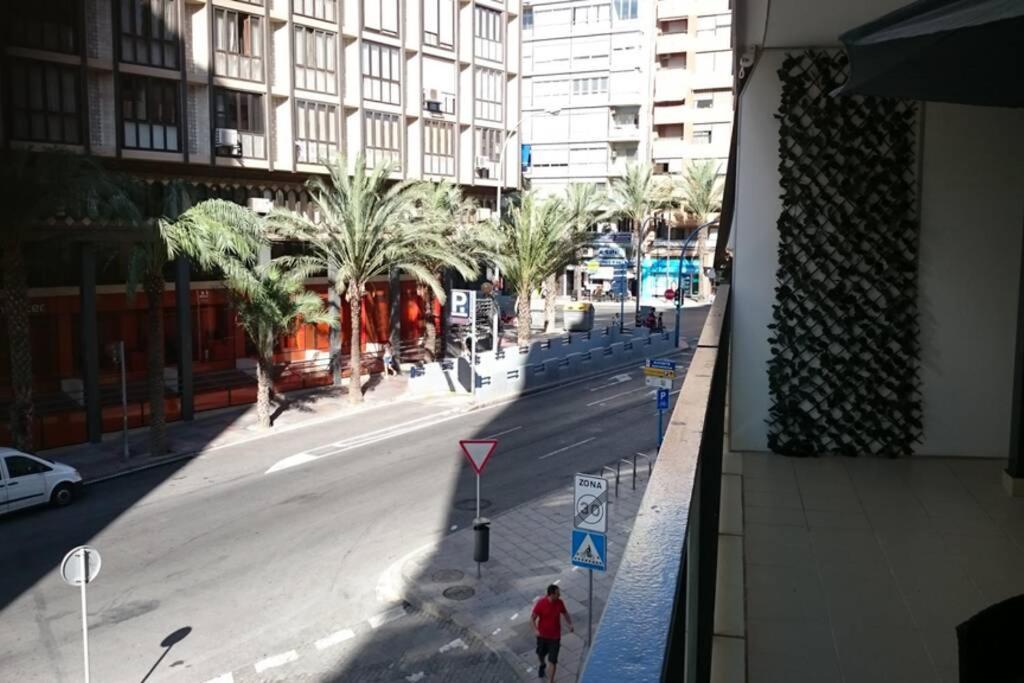 Espacioso Y Centrico Piso Con Zona Chill-Out Alicante Buitenkant foto