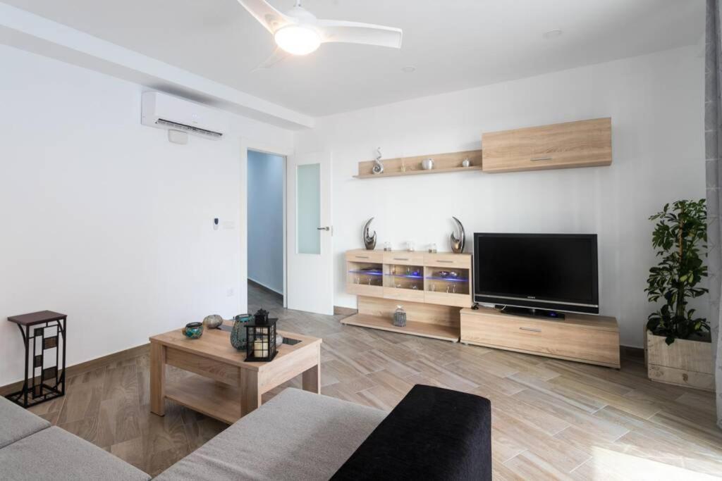 Espacioso Y Centrico Piso Con Zona Chill-Out Alicante Buitenkant foto